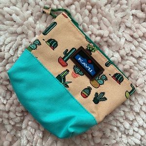 Kavu cosmetic bag